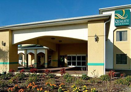 Quality Inn Zephyrhills Exterior photo